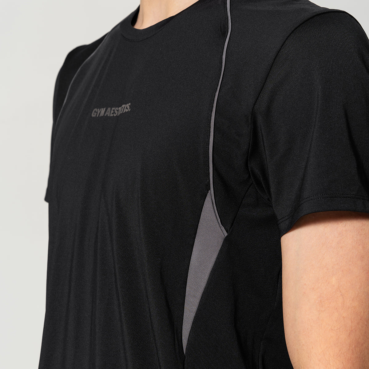 Activewear Performance T Shirt breathable mesh blocking for Men
